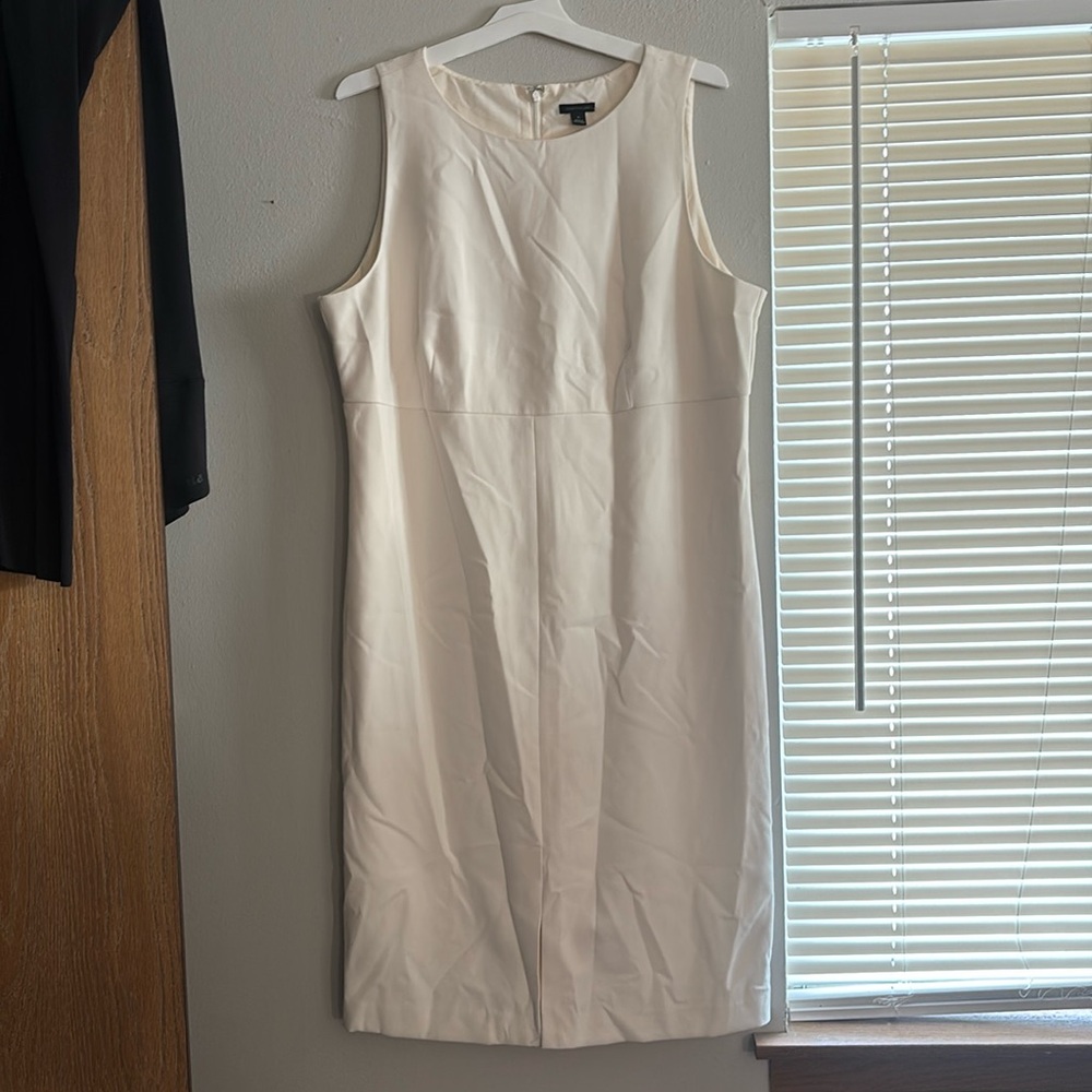 Ann taylor pencil dress sleeveless shift cream stretchy